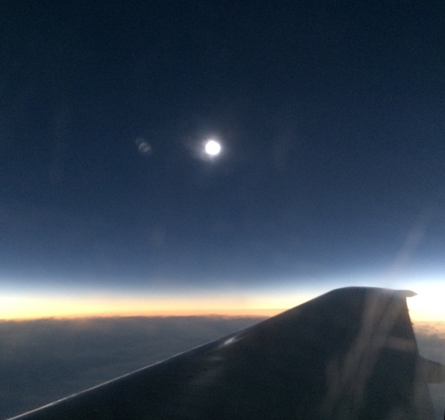 Солнечное затмение с воздуха и из космоса - 22