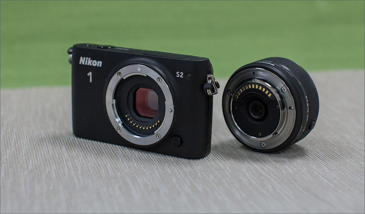 Nikon 1 S2: однокнопочная беззеркалка - 8