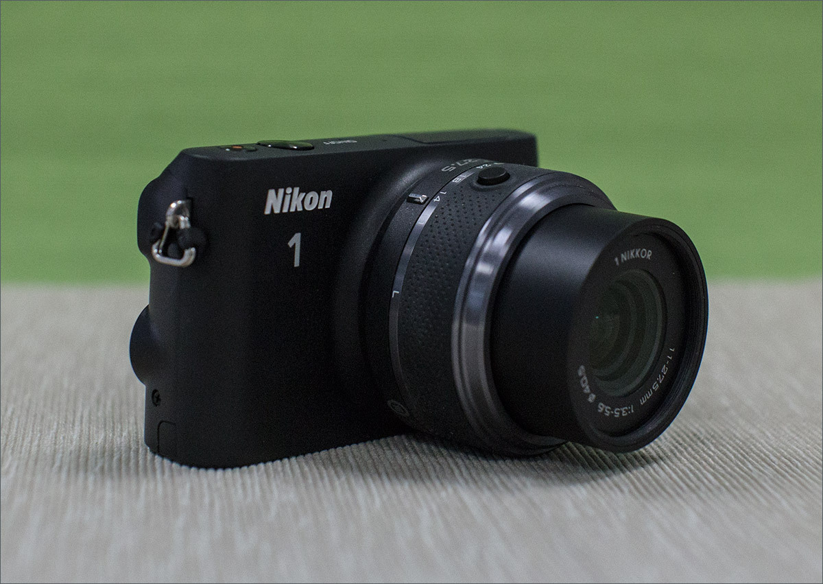 Nikon 1 S2: однокнопочная беззеркалка - 1