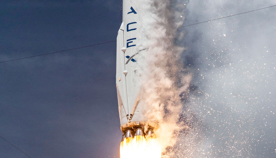 Наблюдаем за испытанием двигателей SuperDraco от SpaceX - 1