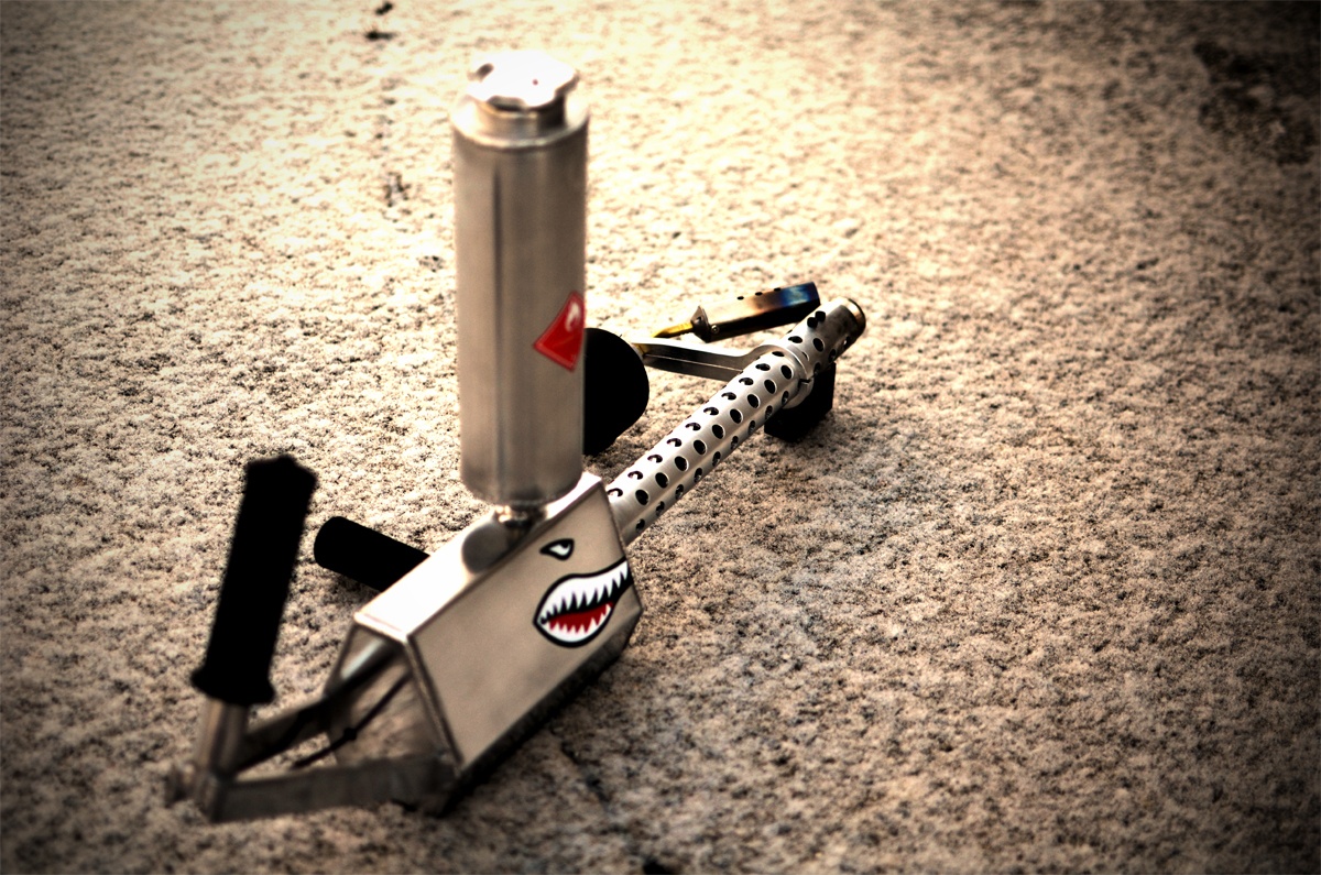 Бытовой мини-огнемет для истинных ценителей прекрасного - 6 image