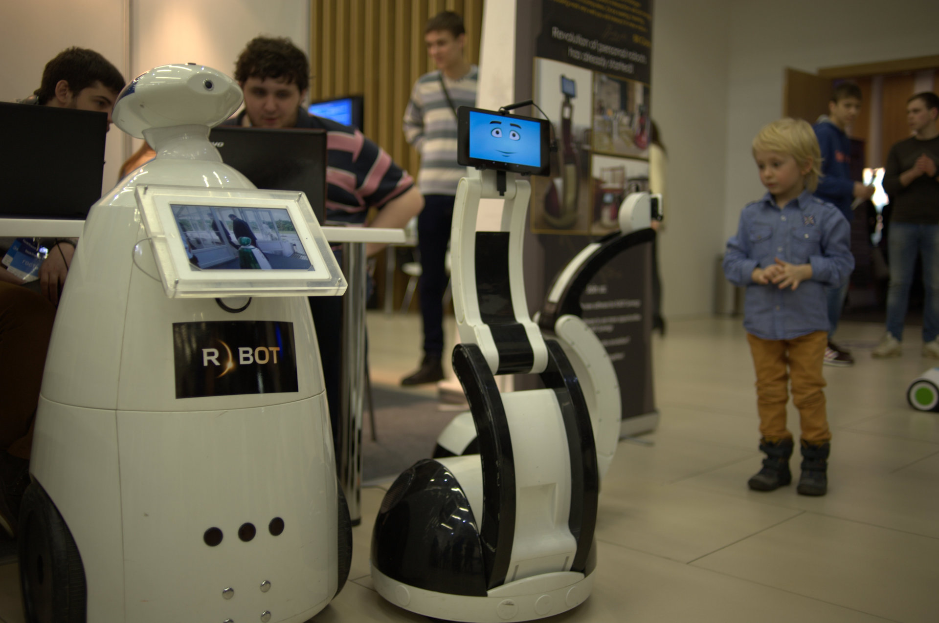 3D-принтеры, очки виртуальной реальности и квадрокоптеры захватили территорию TechTrends Expo 2015 - 1