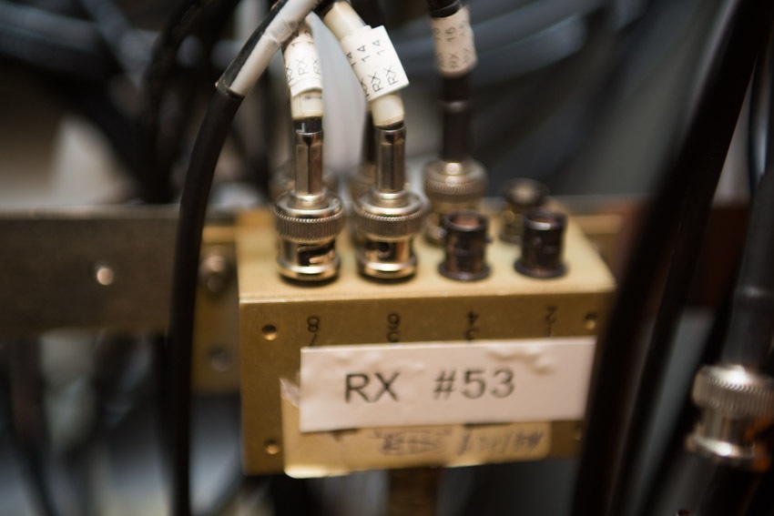 Аппаратный зал (про инфраструктуру спутниковой сети и осциллограф) - 12 Аппаратный зал (про инфраструктуру спутниковой сети и осциллограф) - 12