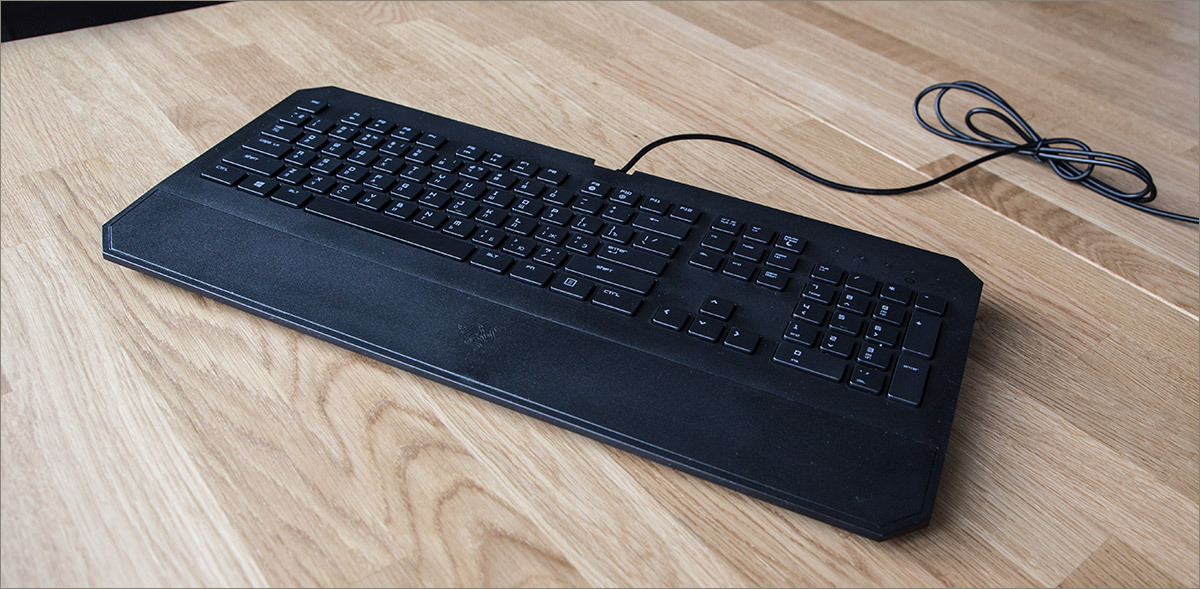 Razer Deathstalker: смесь бульдога с носорогом - 20