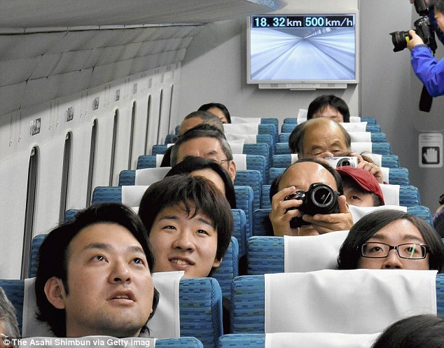 Поезд на магнитной подушке побил рекорд 12-летней давности и развил скорость в 590 км-ч - 2 image