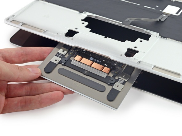 Разборка Retina Macbook 2015 от iFixit: невозможно ни отремонтировать, ни проапгрейдить - 31