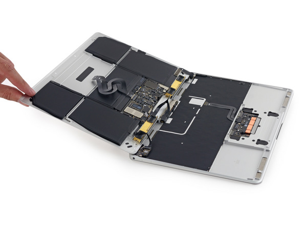 Разборка Retina Macbook 2015 от iFixit: невозможно ни отремонтировать, ни проапгрейдить - 5