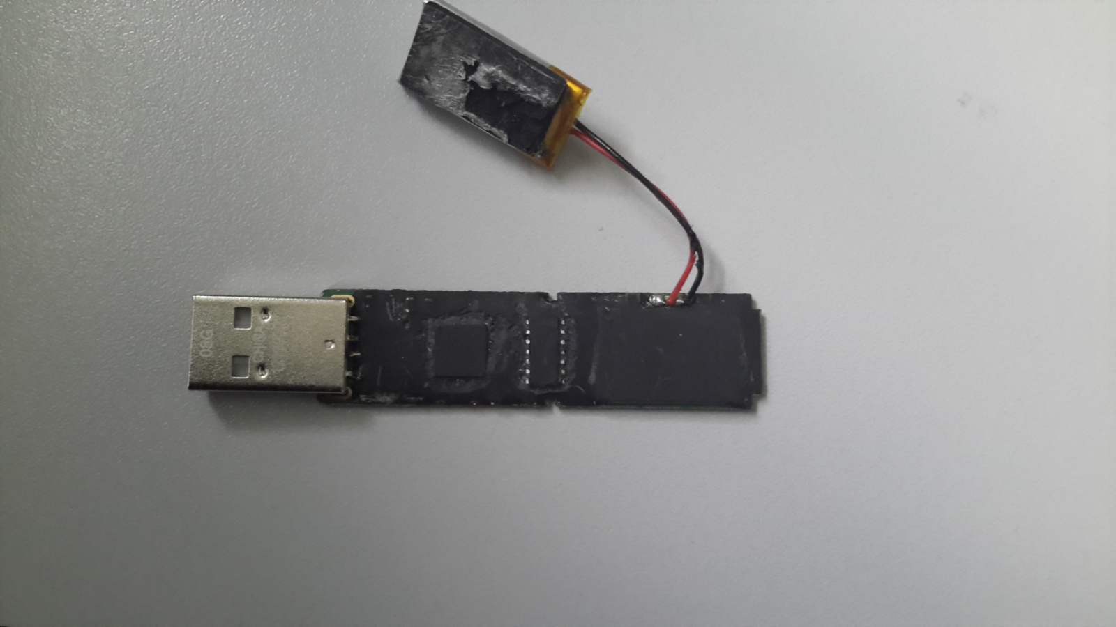 Corsair PadLock 2 – флешка с возможностью мгновенного уничтожения данных - 16 image