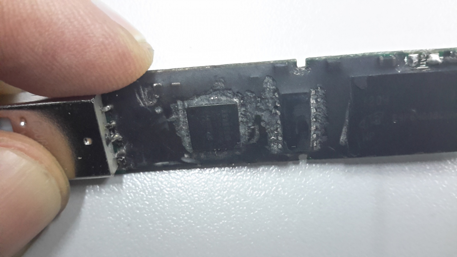 Corsair PadLock 2 – флешка с возможностью мгновенного уничтожения данных - 17 image