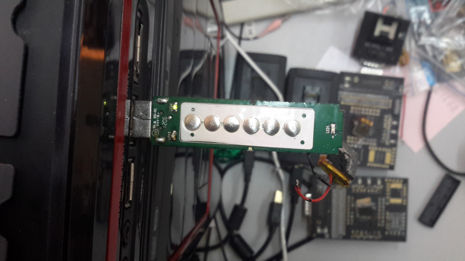 Corsair PadLock 2 – флешка с возможностью мгновенного уничтожения данных - 18 image