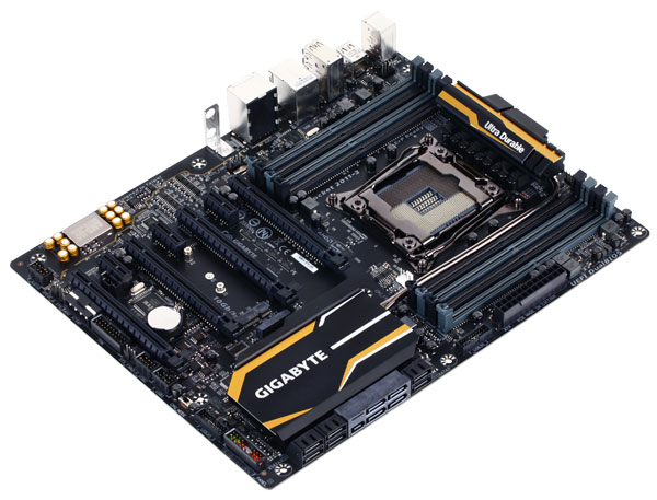 Системная плата Gigabyte X99-SLI поддерживает память вплоть до DDR4-3333