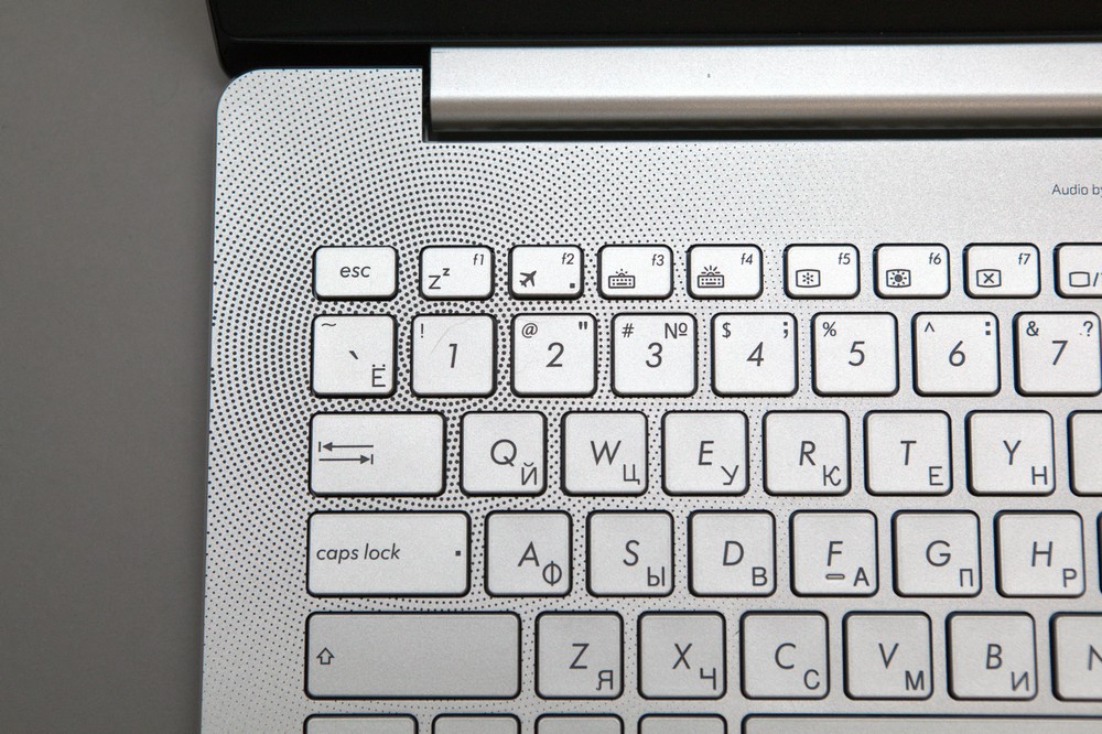 Обзор ультрабука ASUS UX501JW - 24 Обзор ультрабука ASUS UX501JW - 24