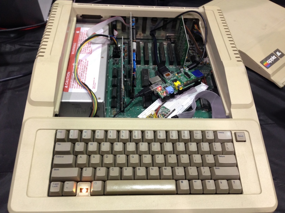 Maker Faire-2015: гигантские стреляющие роботы и другие интересные экспонаты - 12 Maker Faire-2015: гигантские стреляющие роботы и другие интересные экспонаты - 12