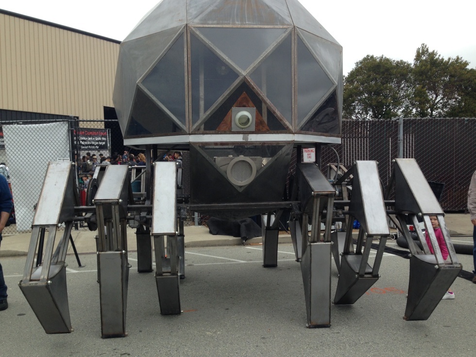 Maker Faire-2015: гигантские стреляющие роботы и другие интересные экспонаты - 9 Maker Faire-2015: гигантские стреляющие роботы и другие интересные экспонаты - 9