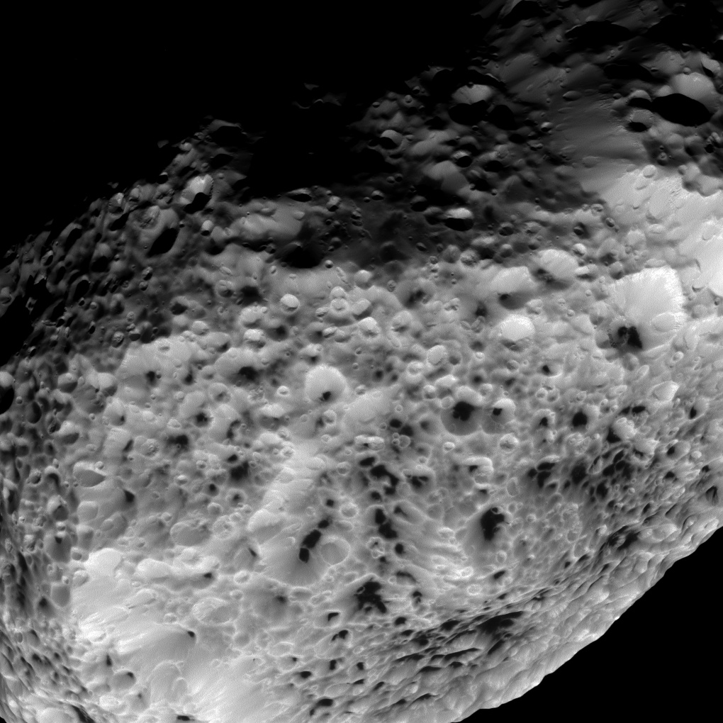 Станция Cassini передала новые фото спутника Сатурна - 4 Станция Cassini передала новые фото спутника Сатурна - 4