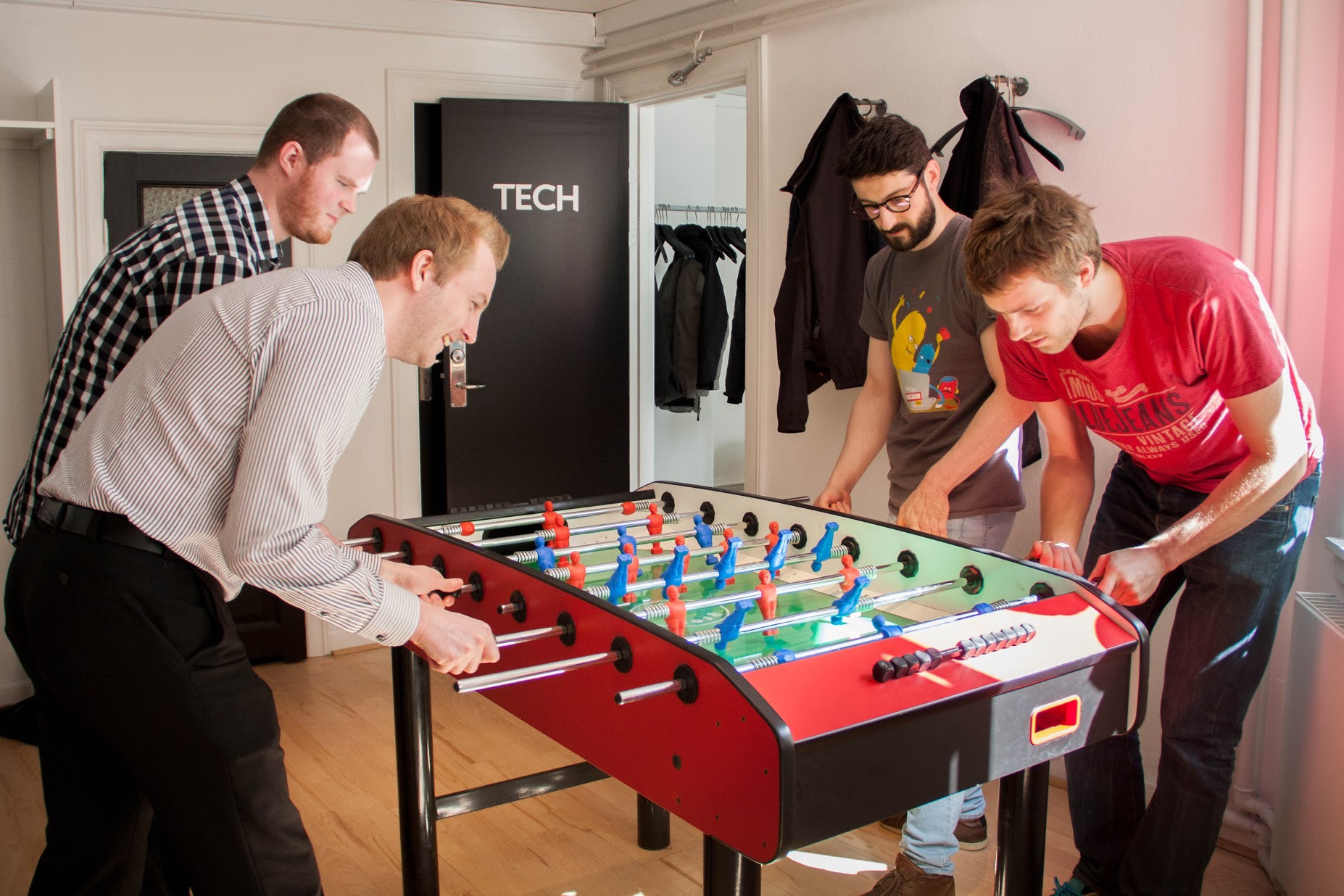 Все флаги в гости к нам: как сотрудники 25 национальностей делают поисковик momondo - 25 Все флаги в гости к нам: как сотрудники 25 национальностей делают поисковик momondo - 25