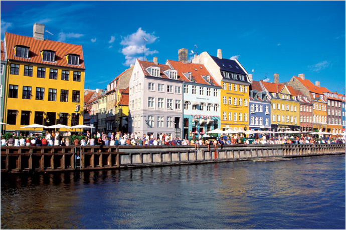 Все флаги в гости к нам: как сотрудники 25 национальностей делают поисковик momondo - 4 Все флаги в гости к нам: как сотрудники 25 национальностей делают поисковик momondo - 4