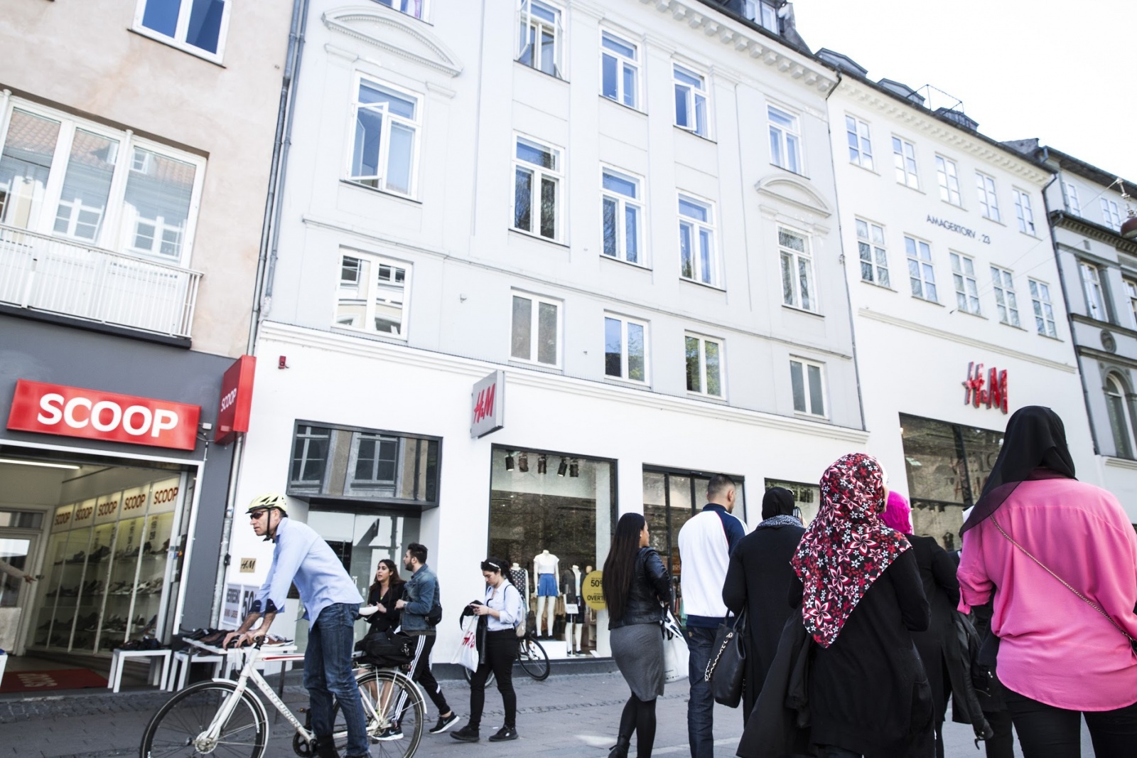 Все флаги в гости к нам: как сотрудники 25 национальностей делают поисковик momondo - 6 Все флаги в гости к нам: как сотрудники 25 национальностей делают поисковик momondo - 6