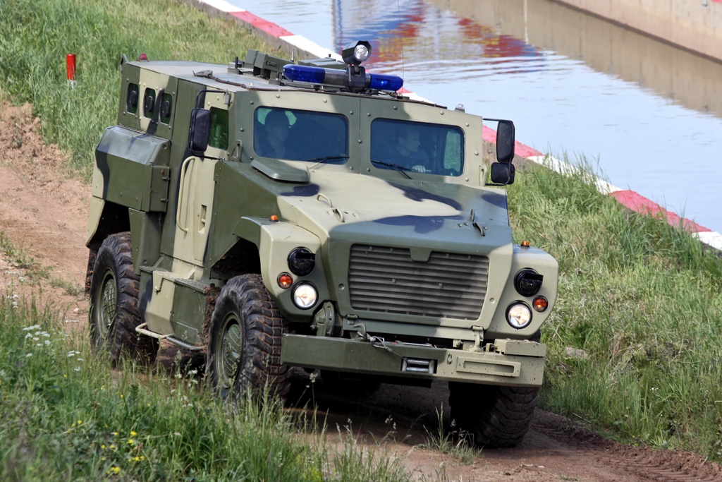 НАСА тестирует миностойкий автомобиль для спасения астронавтов со стартовой площадки и готовится к запуску Boeing CST-100 - 2 image