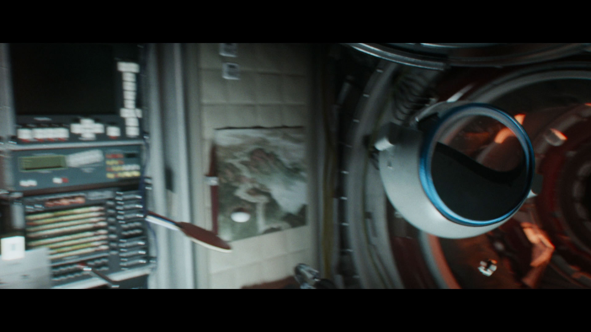 Ошибки «Гравитации» - 16 Ошибки «Гравитации» - 16