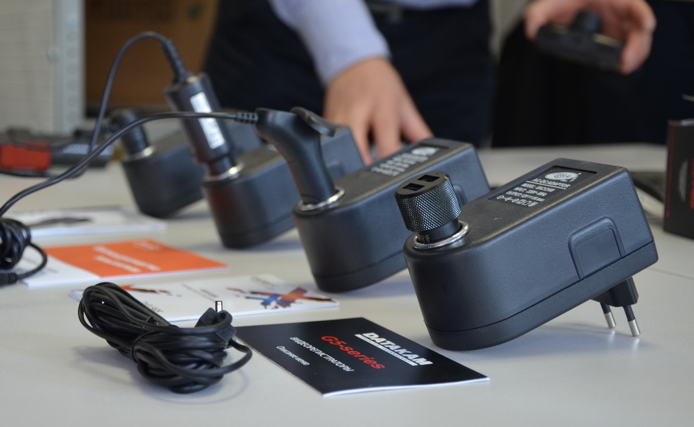 Разбираем до винтика: как я участвовал в «растерзании» регистраторов Datakam, teXet, Mio и BlackVue - 28 Разбираем до винтика: как я участвовал в «растерзании» регистраторов Datakam, teXet, Mio и BlackVue - 28