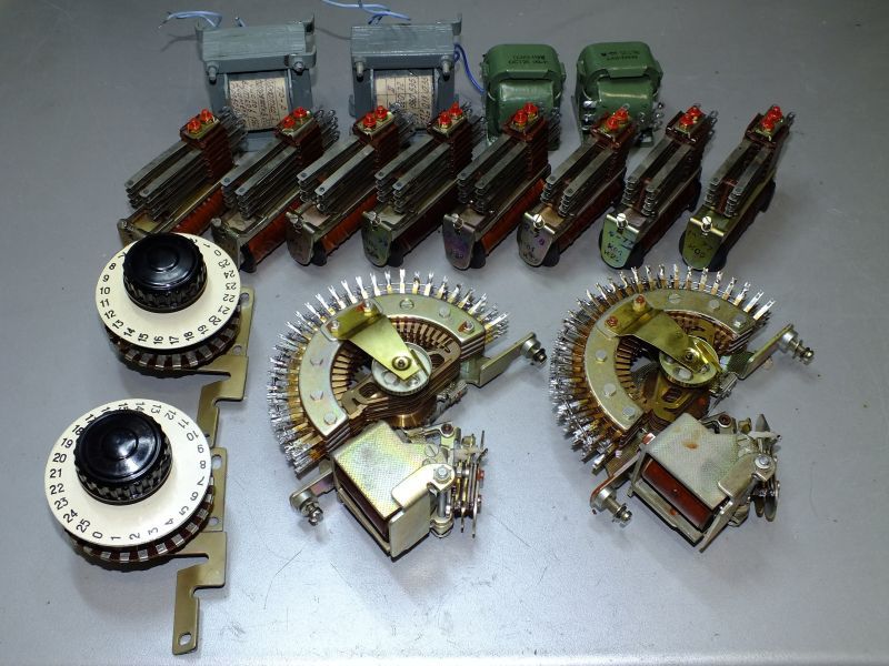 Теплые ламповые часики для гиков на любой вкус - 4 Теплые ламповые часики для гиков на любой вкус - 4