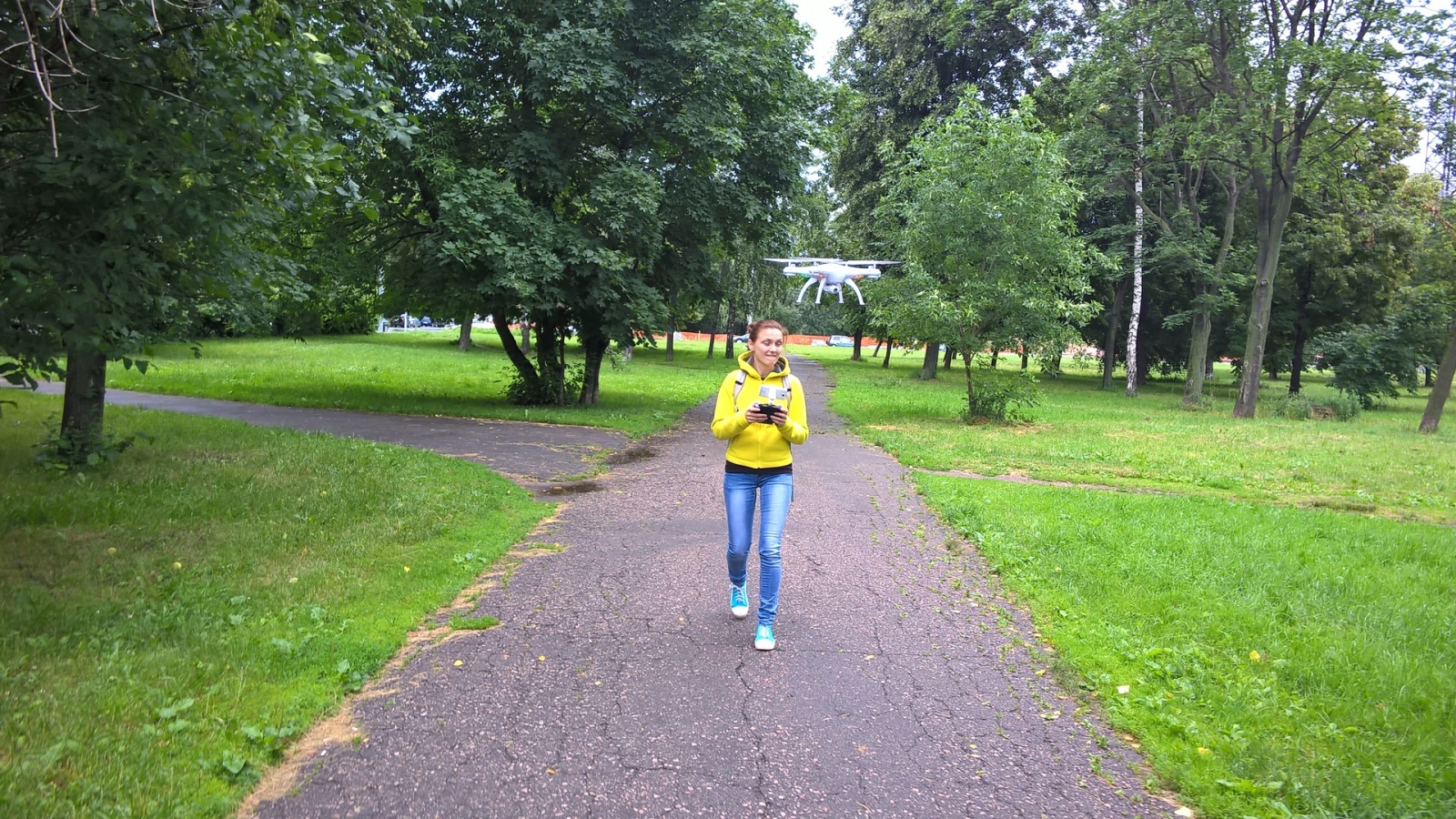 Видео-трансляция с квадрокоптера за 75$? Смотрим Syma X5SW - 6 Видео-трансляция с квадрокоптера за 75$? Смотрим Syma X5SW - 6