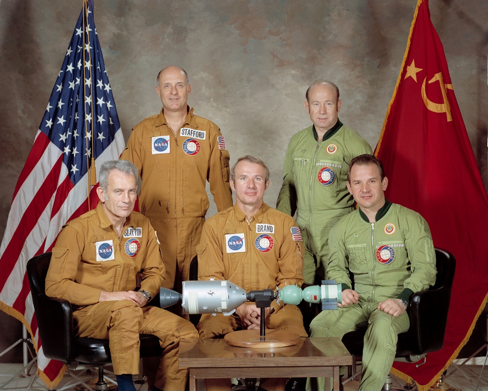 40 лет со дня первой стыковки Союза и Аполлона - 6