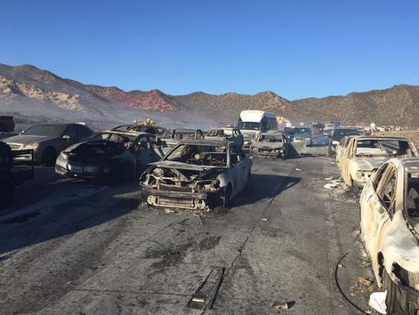 Дроны мешали тушить пожар. Власти Калифорнии предлагают разрешить пожарным сбивать беспилотники - 2 image