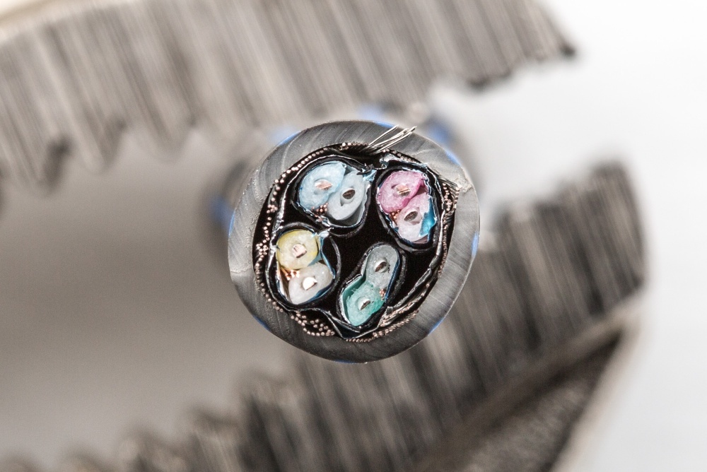 Журналисты ресурса Ars Technica разобрались, что внутри у дорогого аудиофильского ethernet-кабеля - 14 Журналисты ресурса Ars Technica разобрались, что внутри у дорогого аудиофильского ethernet-кабеля - 14