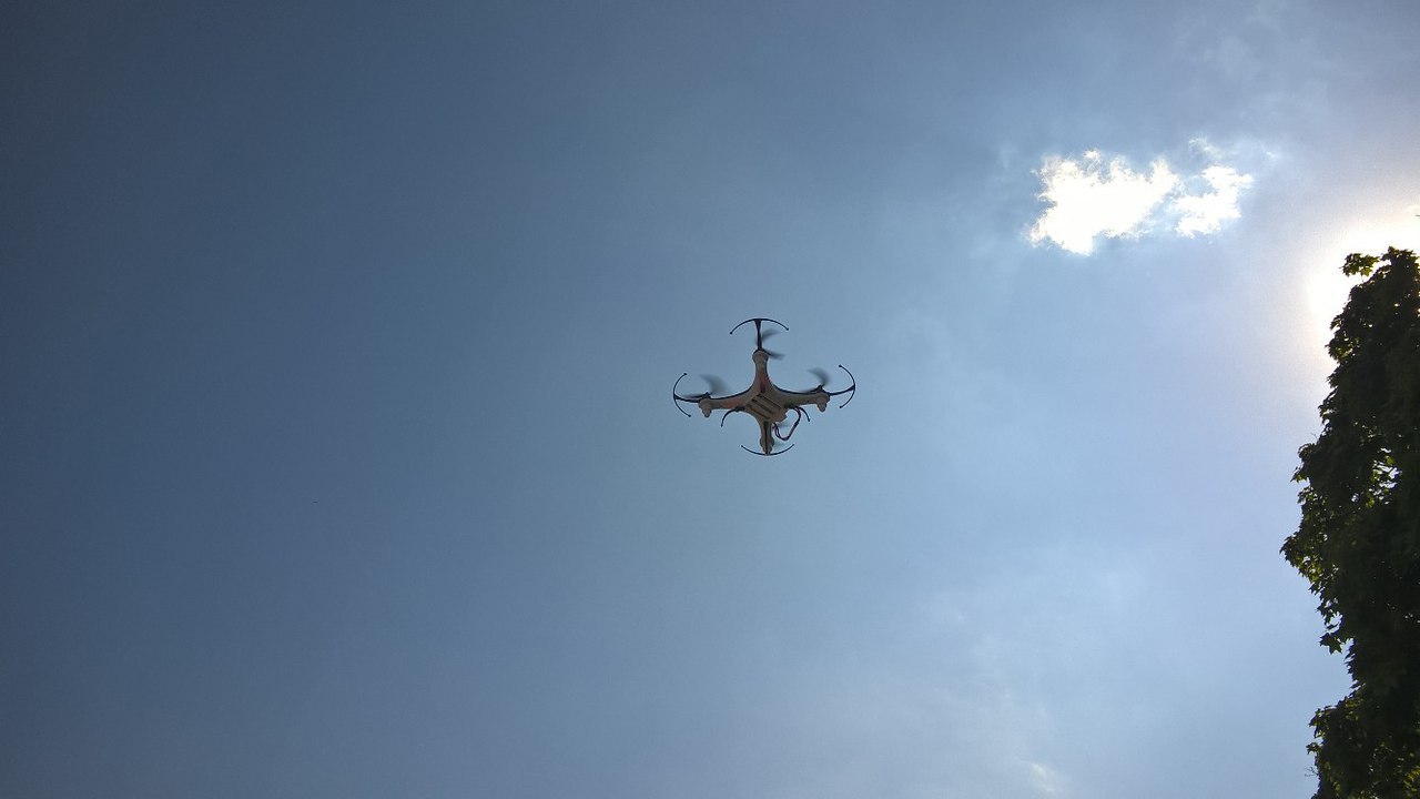 Небольшой квадрокоптер Yifei Model XS за скромные 20$ из поднебесной - 5 Небольшой квадрокоптер Yifei Model XS за скромные 20$ из поднебесной - 5