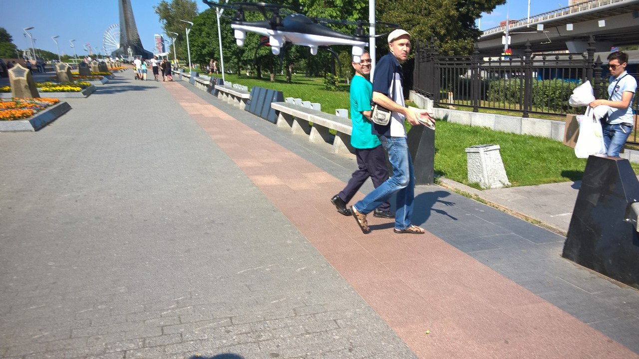 Небольшой квадрокоптер Yifei Model XS за скромные 20$ из поднебесной - 9 Небольшой квадрокоптер Yifei Model XS за скромные 20$ из поднебесной - 9