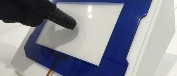 Новые сенсорные панели Panasonic для автопроизводителей поддерживают работу в перчатках