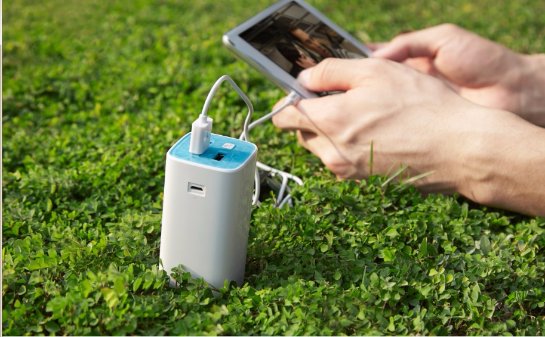 5 девайсов, полезных для дома и путешествий - 2 мобильная батарея TP-LINK TL-PB10400