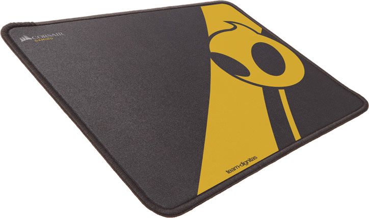 Одновременно представлен коврик MM300 Anti-Fray Mouse Mat, Team Dignitas Edition