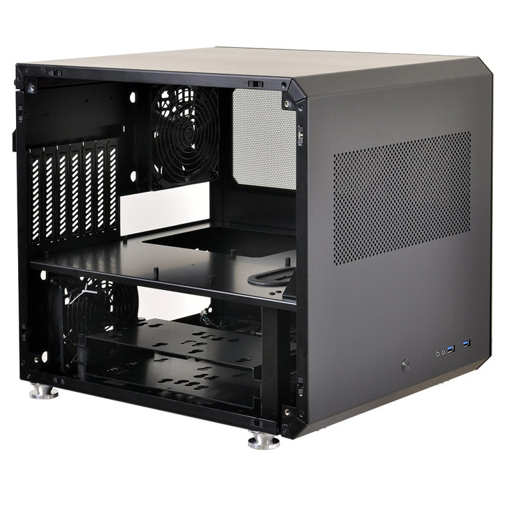 Похожий на куб алюминиевый корпус Lian Li PC-V33 рассчитан на платы типоразмера ATX