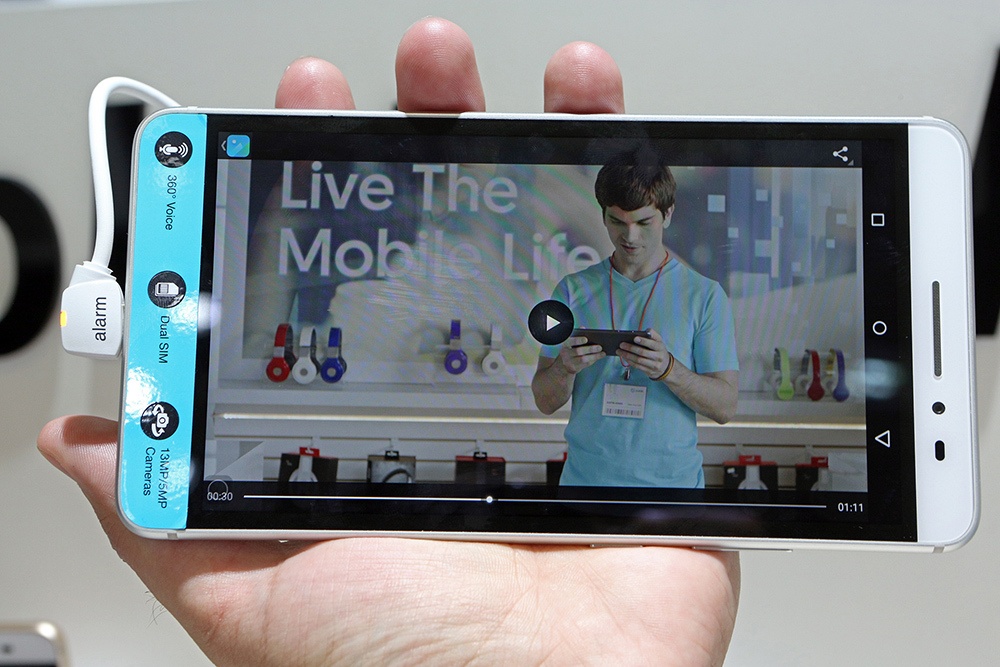 PHAB Plus на IFA 2015: первый взгляд на первый фаблет Lenovo - 10 PHAB Plus на IFA 2015: первый взгляд на первый фаблет Lenovo - 10