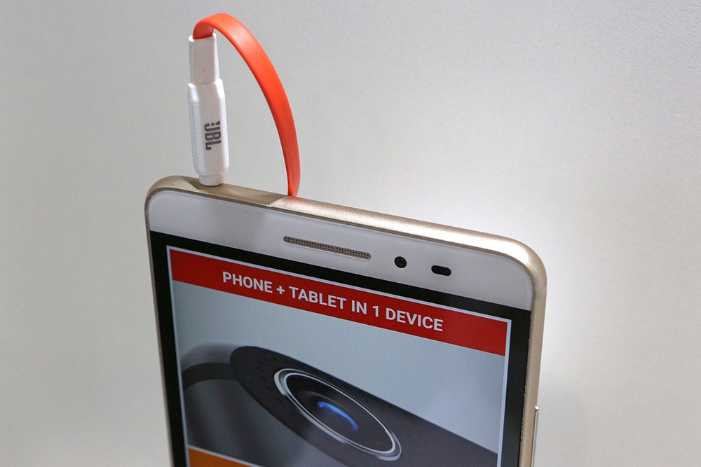 PHAB Plus на IFA 2015: первый взгляд на первый фаблет Lenovo - 6 PHAB Plus на IFA 2015: первый взгляд на первый фаблет Lenovo - 6