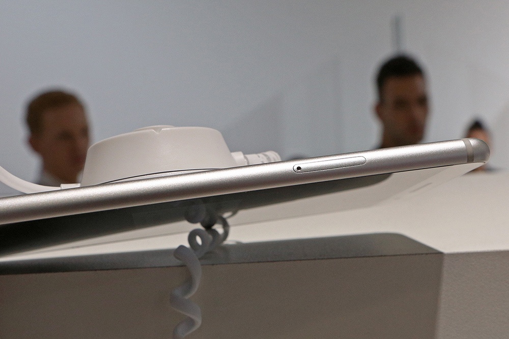 PHAB Plus на IFA 2015: первый взгляд на первый фаблет Lenovo - 8 PHAB Plus на IFA 2015: первый взгляд на первый фаблет Lenovo - 8