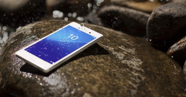 Sony более не советует погружать в воду свои защищённые смартфоны