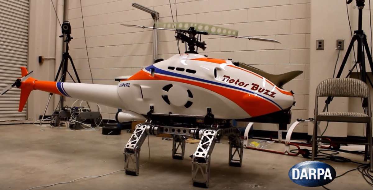 Специалисты DARPA представили вертолет с роботизированным шасси для посадки в самых сложных условиях - 1