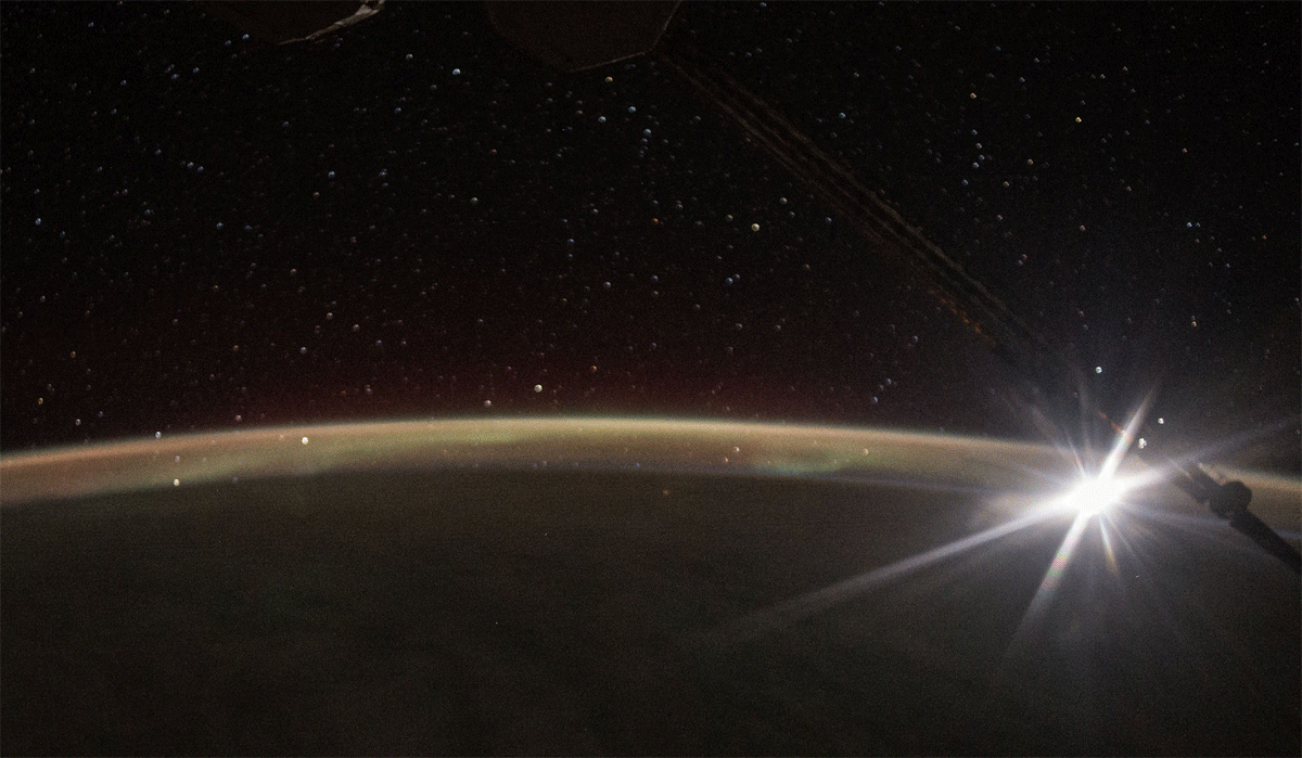 Земля и космос с МКС - 16