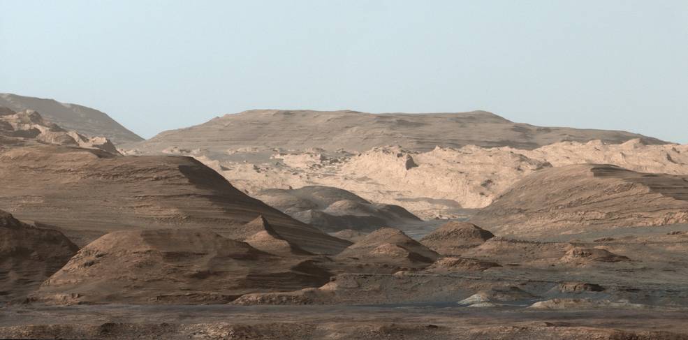 Curiosity выполнил бурение Марса в восьмой раз и сфотографировал окрестности горы Шарп - 1