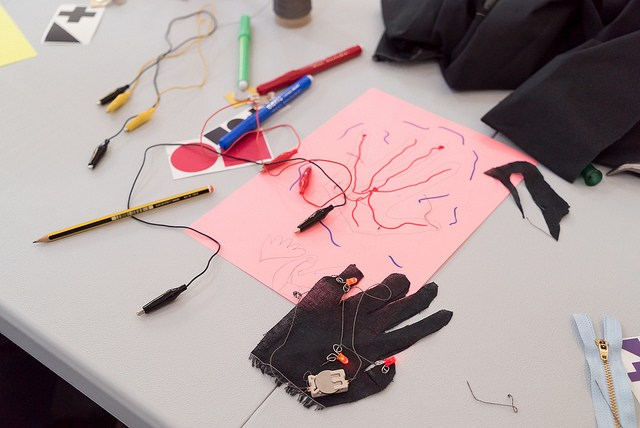 У вас нет робототехники? Тогда мы едем к вам - 19