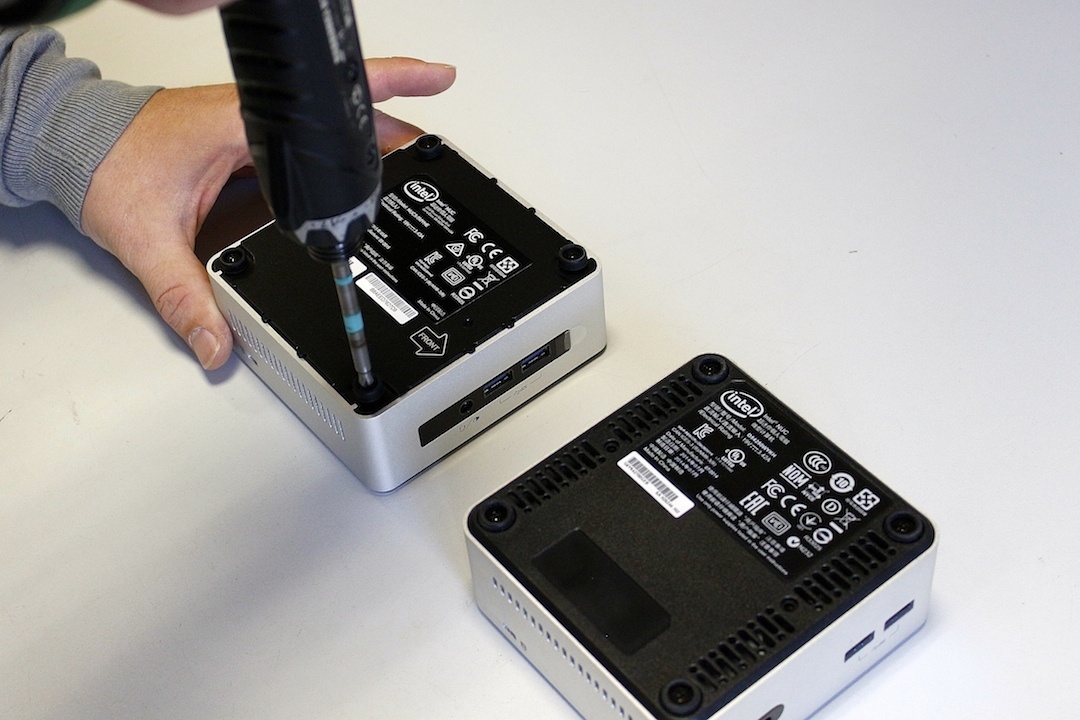 Что в коробке? Обзор новой версии мини-компьютера Intel NUC - 13 Что в коробке? Обзор новой версии мини-компьютера Intel NUC - 13