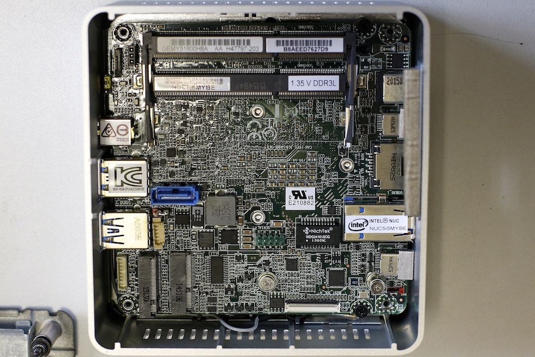 Что в коробке? Обзор новой версии мини-компьютера Intel NUC - 15 Что в коробке? Обзор новой версии мини-компьютера Intel NUC - 15