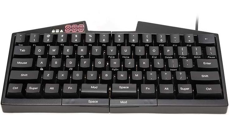 Клавиатура Ultimate Hacking Keyboard разделена на две части