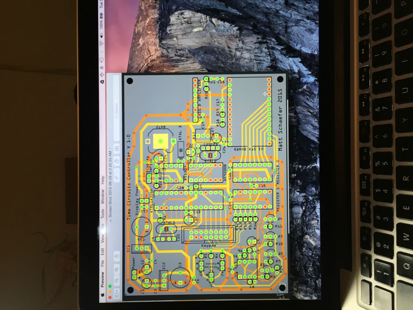 Часы-будильник в стиле «Назад в будущее» - 10 Часы-будильник в стиле «Назад в будущее» - 10