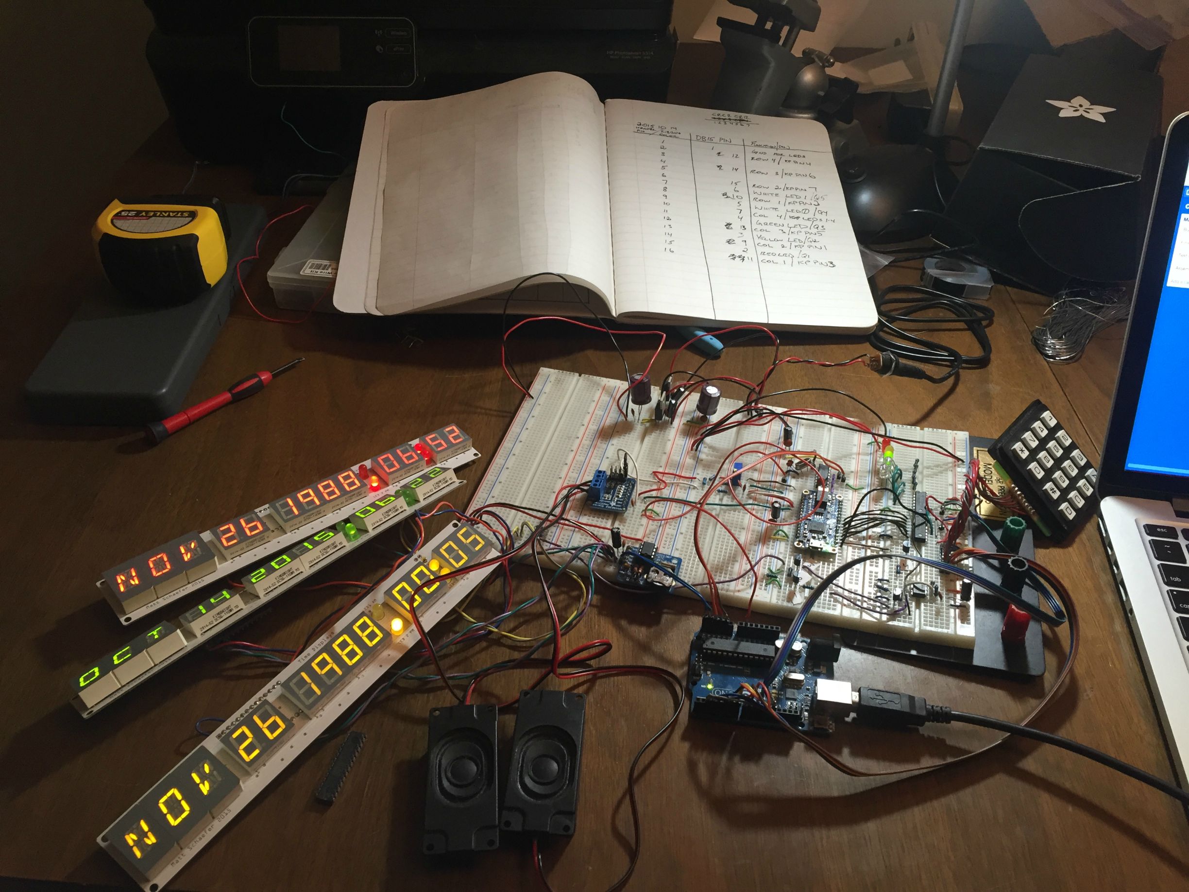 Часы-будильник в стиле «Назад в будущее» - 9 Часы-будильник в стиле «Назад в будущее» - 9