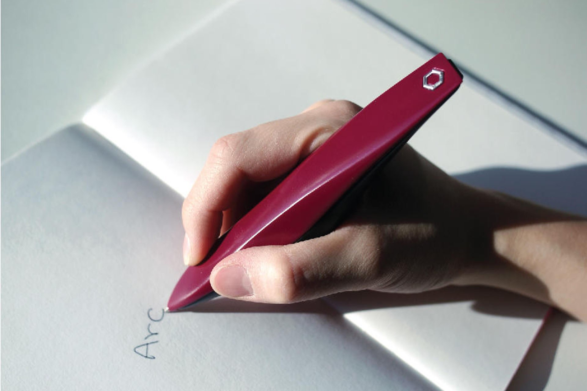 Необычные ручки: подборка умных и не очень пишущих предметов - 9